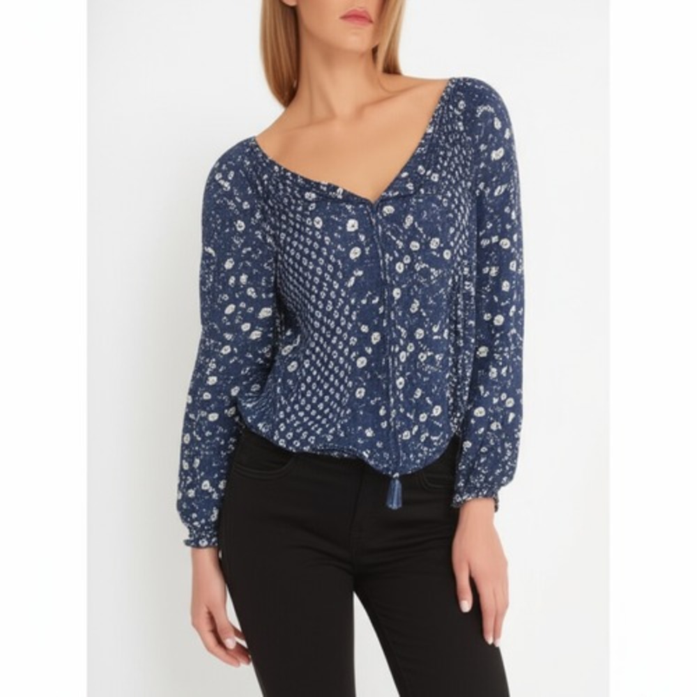 AMERICAN EAGLE OUTFITTERS Blue Floral Tie Front V Neck Blouse Medium